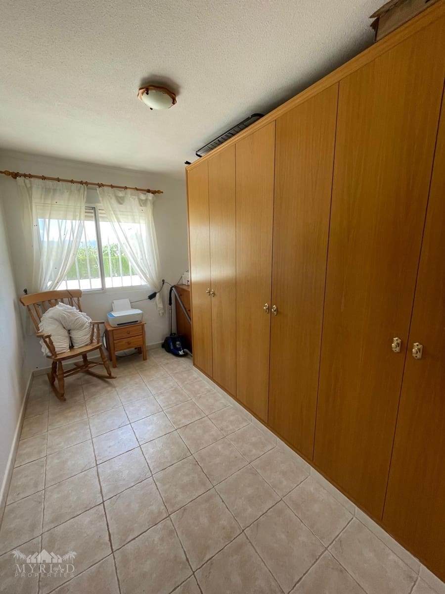 4 bedroom Villa for sale in Pinoso - € 425,000 (Ref: 9841906)