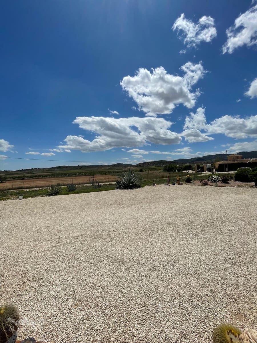 4 bedroom Villa for sale in Pinoso - € 425,000 (Ref: 9841906)