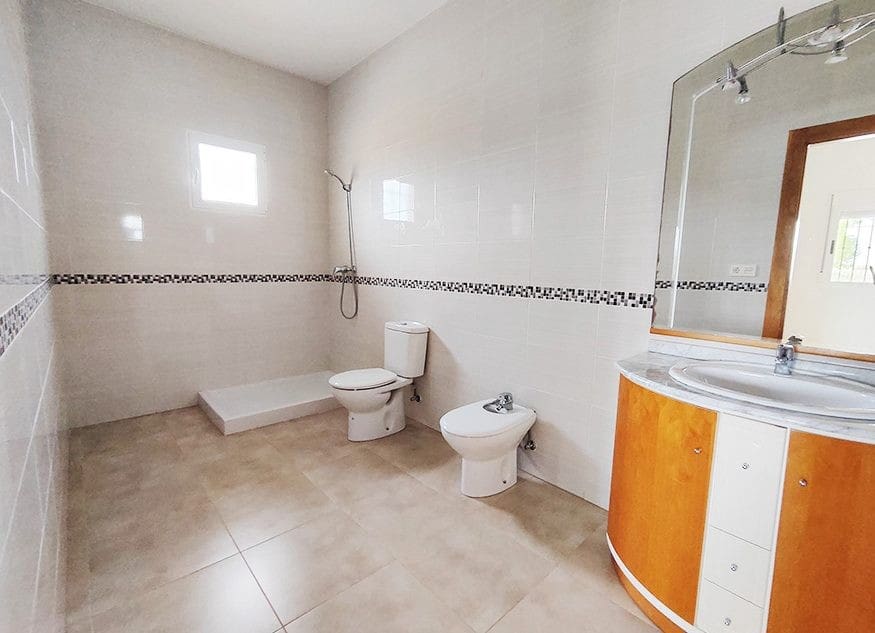3 bedroom Villa for sale in Abanilla with pool garage - € 297,000 (Ref: 9854731)
