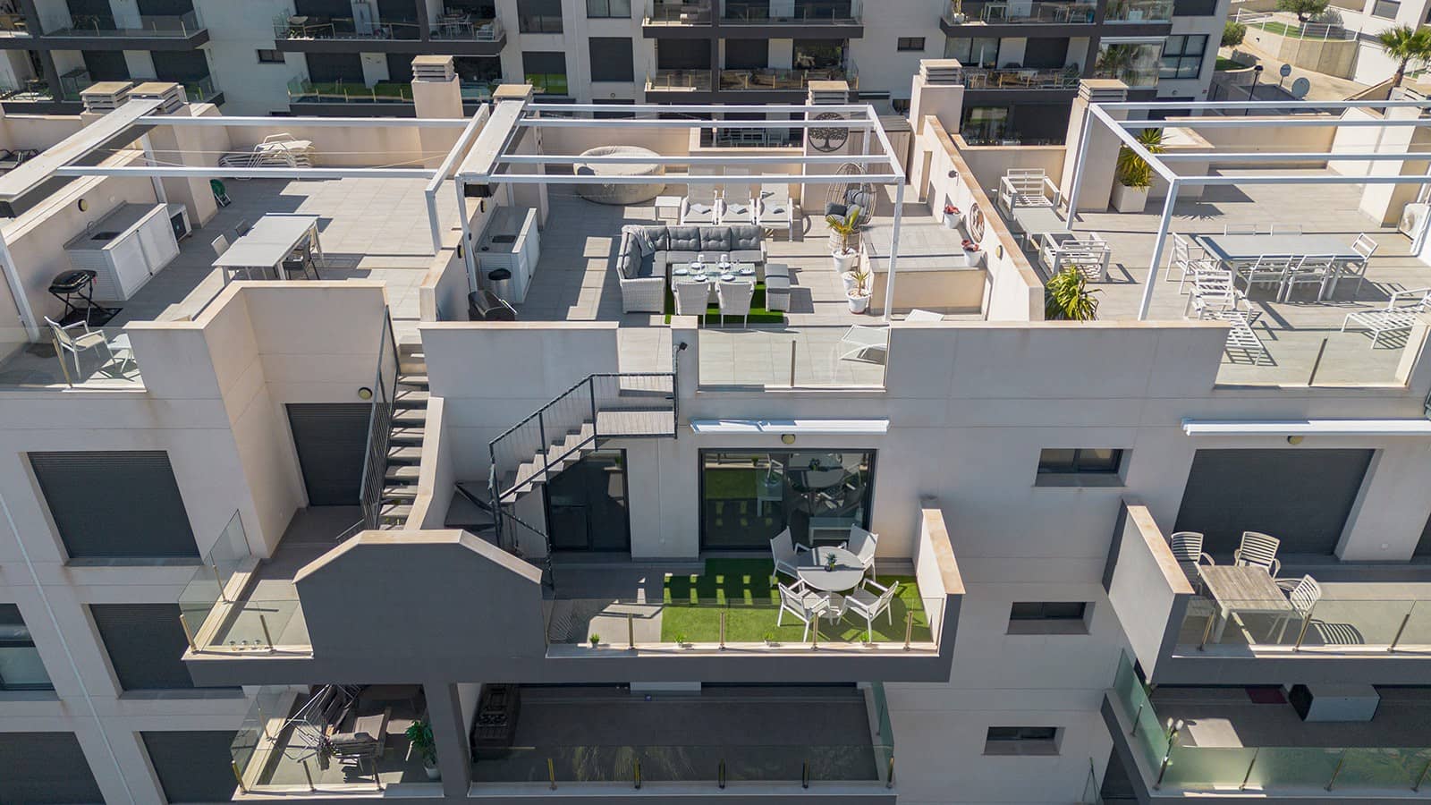 2 soveværelse Penthouse til salg i Villamartin med swimmingpool garage - € 289.900 (Ref: 9856278)