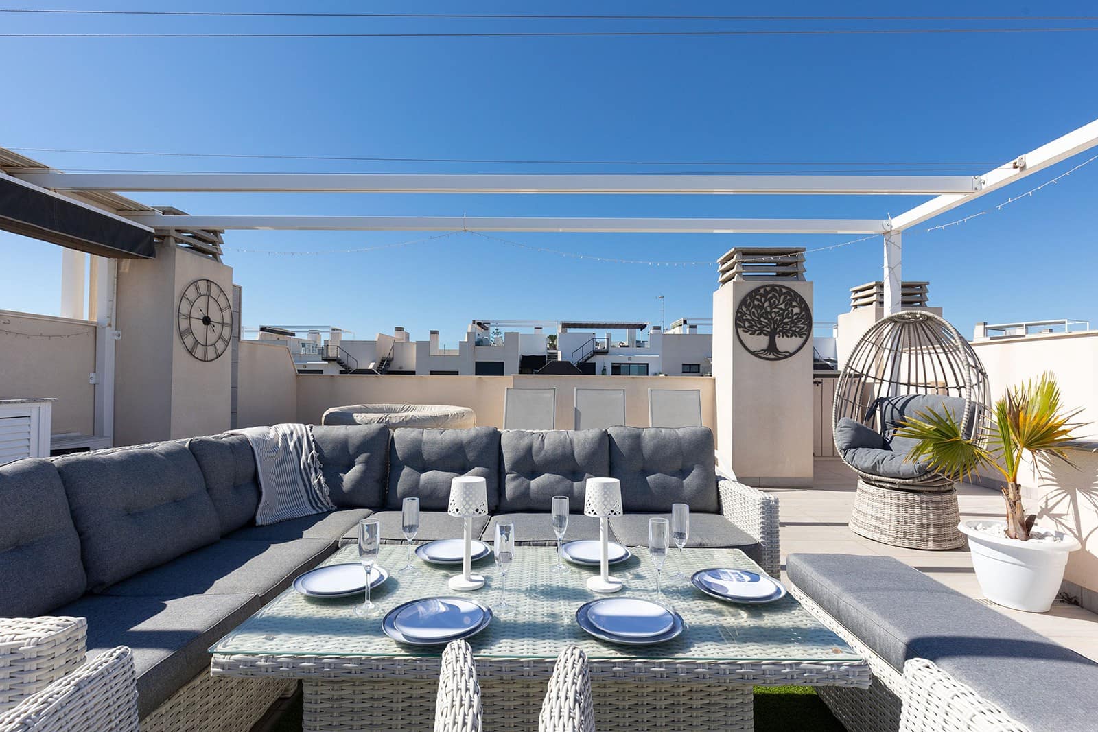 2 soveværelse Penthouse til salg i Villamartin med swimmingpool garage - € 289.900 (Ref: 9856278)