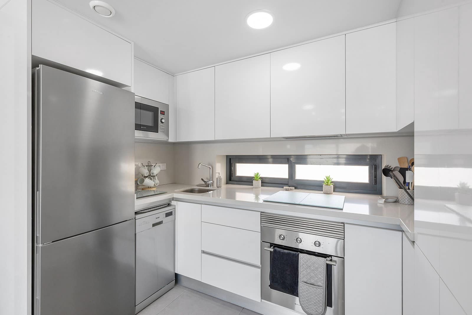 2 soveværelse Penthouse til salg i Villamartin med swimmingpool garage - € 289.900 (Ref: 9856278)