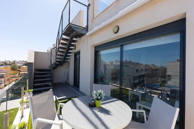 2 soveværelse Penthouse til salg i Villamartin, Orihuela med swimmingpool garage - € 289.900 (Ref: 9856278)