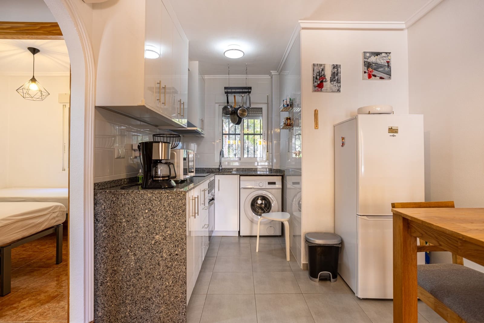 2 soveværelse Lejlighed til salg i Algorfa med swimmingpool - € 129.000 (Ref: 9860298)