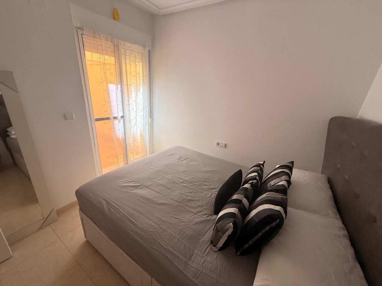 2 bedroom Apartment for sale in Catral with pool - € 78,000 (Ref: 9861230)