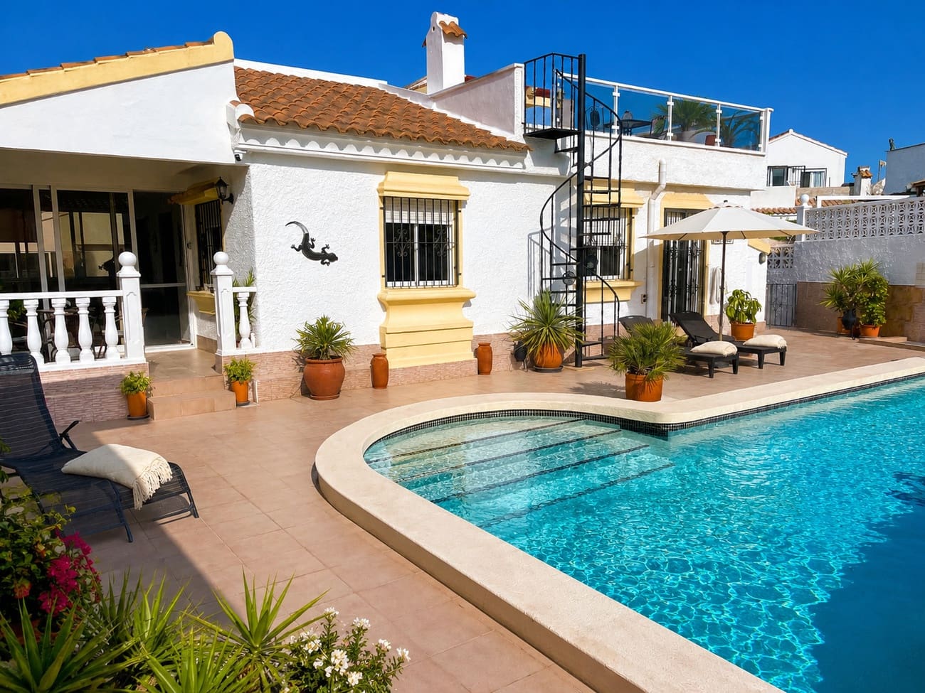 2 bedroom Villa for sale in Camposol - € 279,950 (Ref: 9888464)