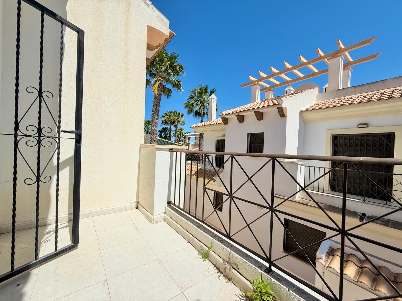 3 chambre Villa/Maison Semi-Mitoyenne à vendre à Ciudad Quesada avec piscine - 235 000 € (Ref: 9888466)