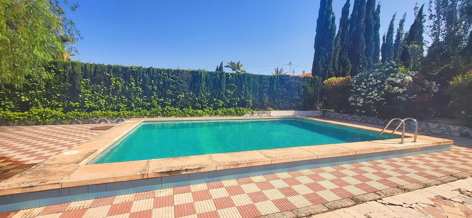 4 bedroom Villa for sale in Novelda with pool - € 280,000 (Ref: 9889489)