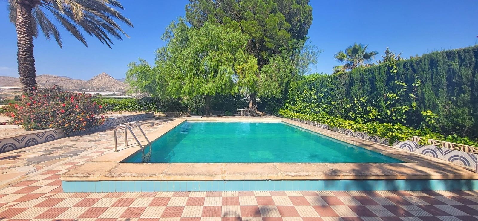4 bedroom Villa for sale in Novelda with pool - € 280,000 (Ref: 9889489)