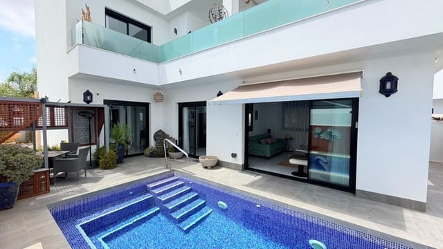3 soveværelse Villa til salg i Los Montesinos med swimmingpool - € 425.000 (Ref: 9894432)
