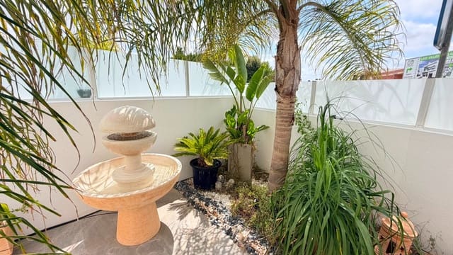 3 soveværelse Villa til salg i Los Montesinos med swimmingpool - € 425.000 (Ref: 9894432)