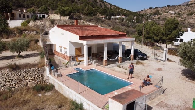 4 slaapkamer Finca/Landhuis te koop in Crevillente / Crevillent met zwembad garage - € 245.000 (Ref: 9902389)