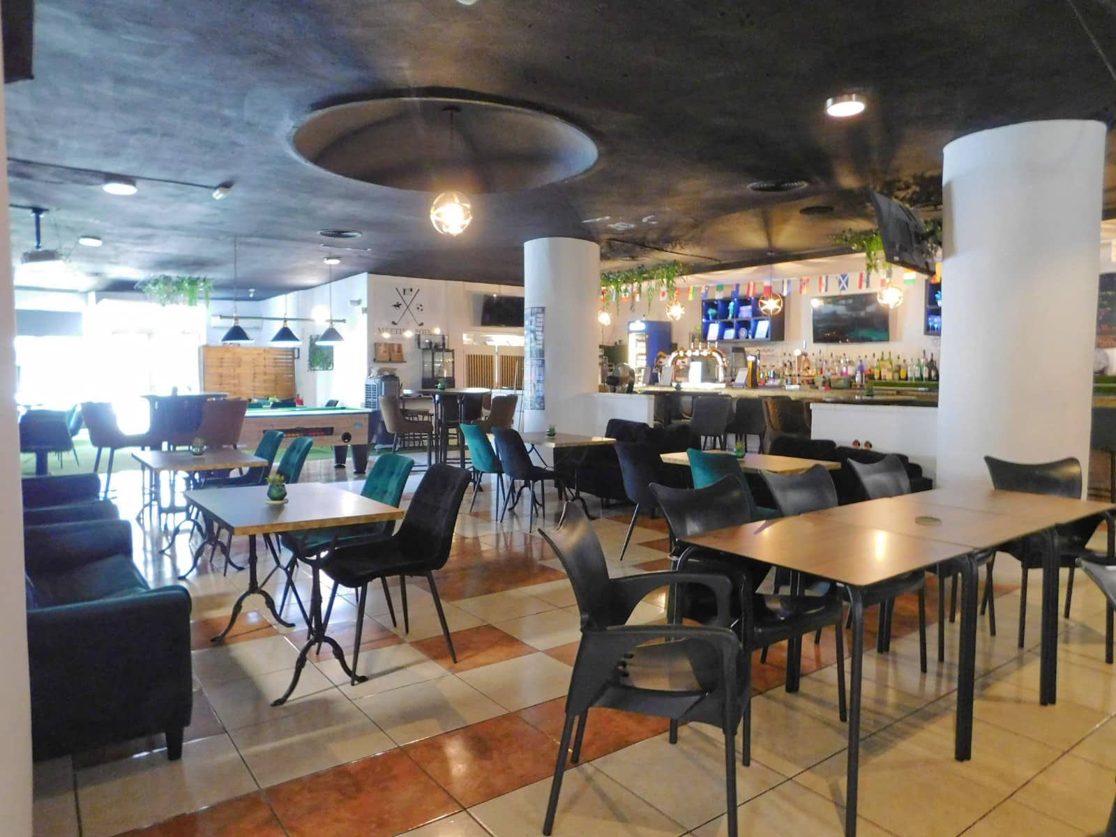 Commercial for sale in San Miguel de Salinas with pool - € 69,000 (Ref: 9912277)