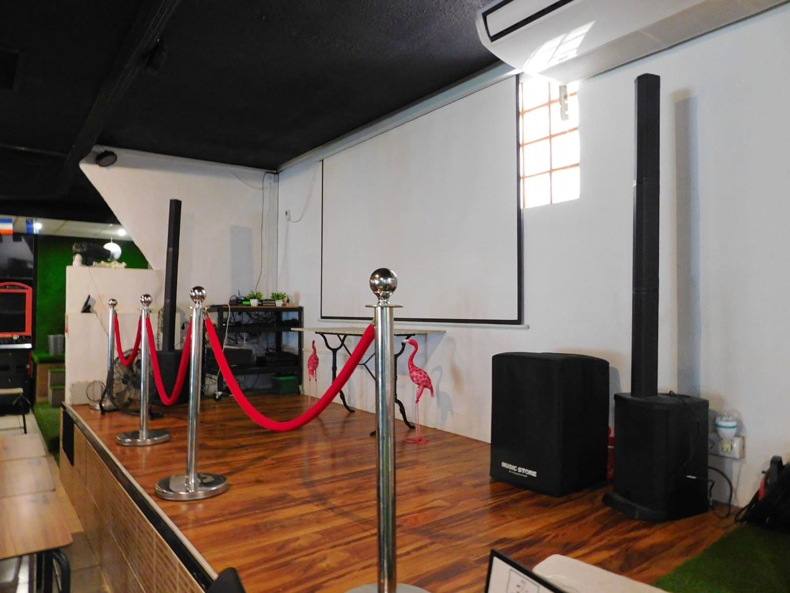 Commercial for sale in San Miguel de Salinas with pool - € 69,000 (Ref: 9912277)