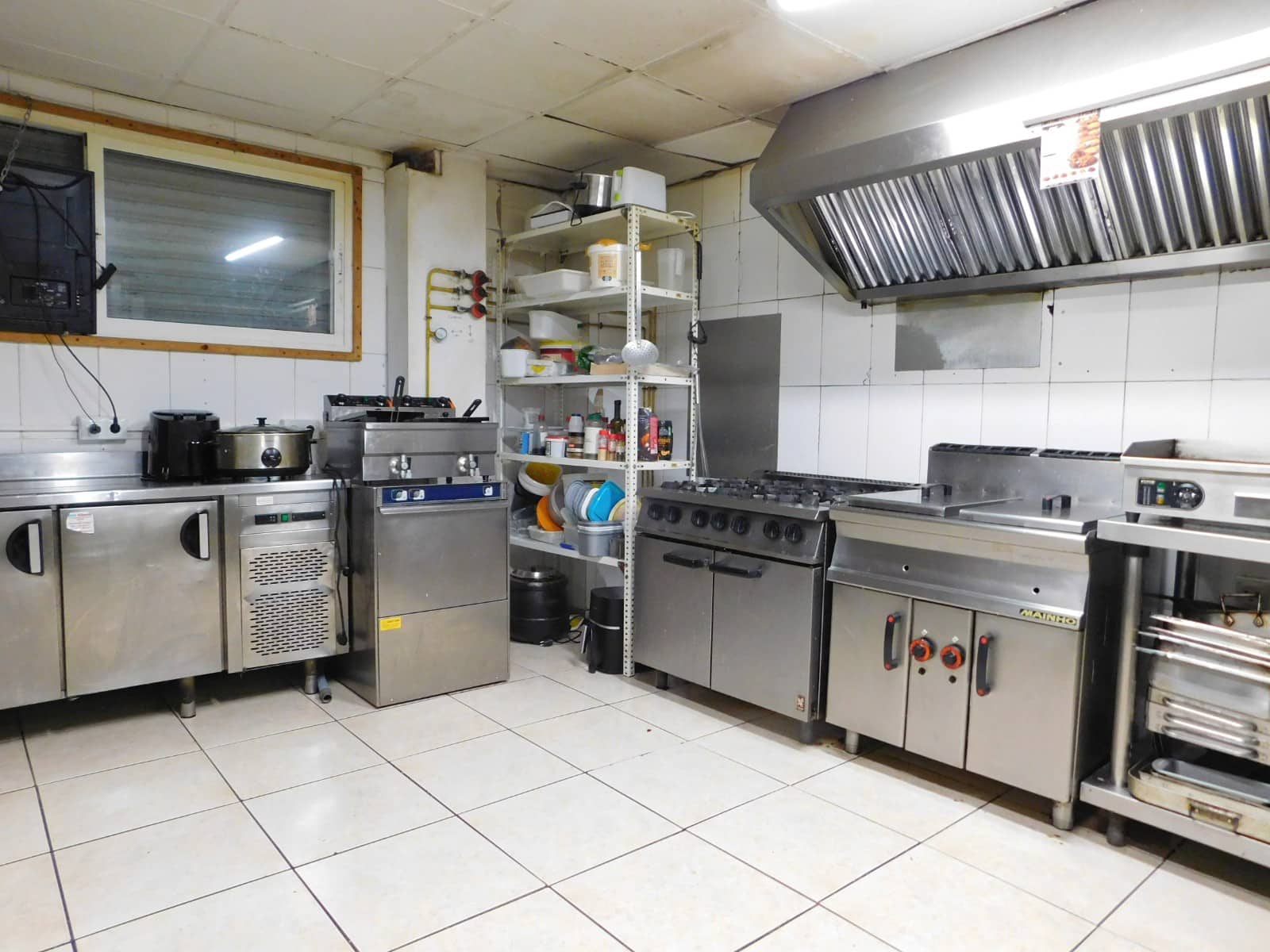 Commercial for sale in San Miguel de Salinas with pool - € 69,000 (Ref: 9912277)
