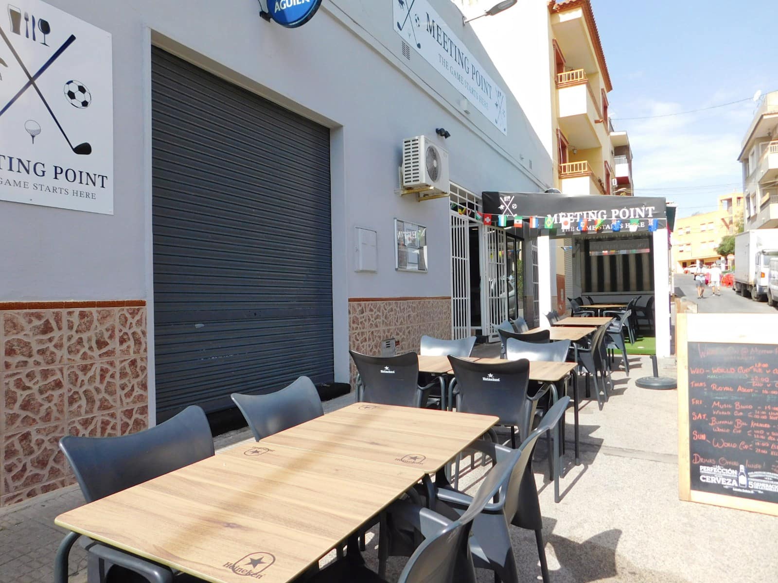 Commercial for sale in San Miguel de Salinas with pool - € 69,000 (Ref: 9912277)