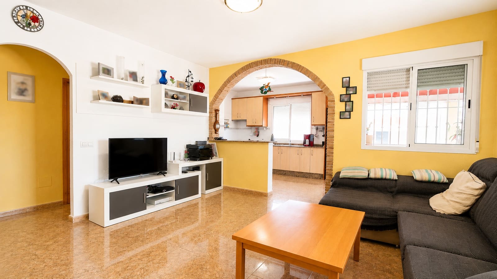 3 slaapkamer Villa te koop in Macisvenda met zwembad garage - € 265.000 (Ref: 9912279)