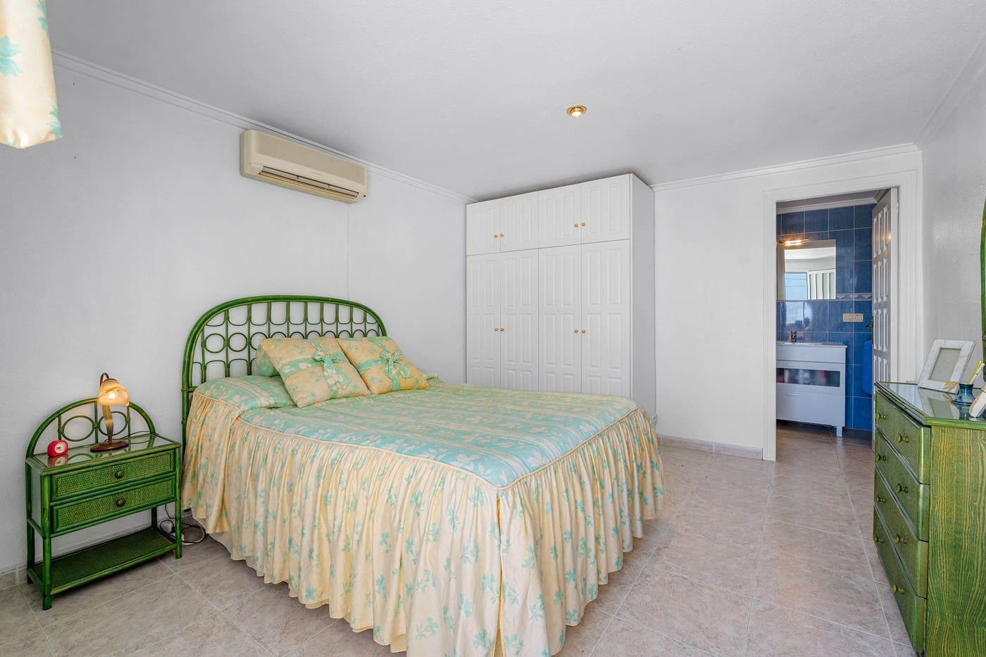 Chalet de 4 habitaciones en Ciudad Quesada en venta con piscina - 399.000 € (Ref: 9928626)