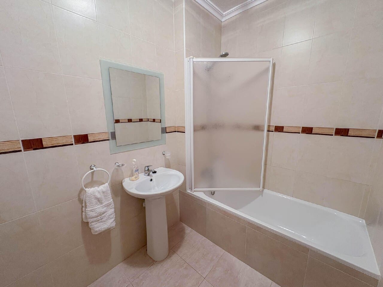 2 slaapkamer Appartement te koop in Orihuela Costa met zwembad - € 169.000 (Ref: 9941578)