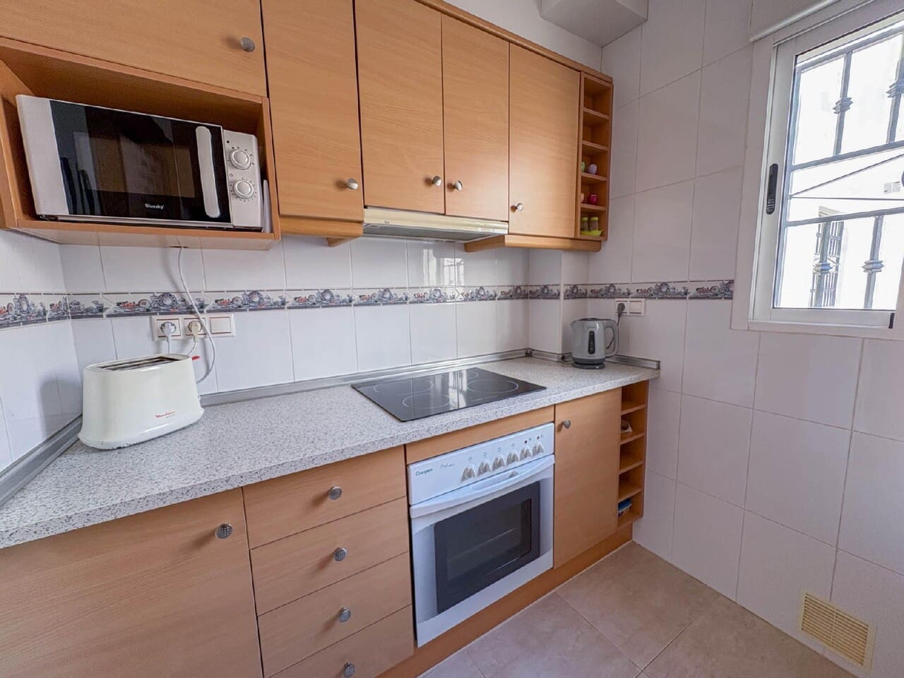 2 slaapkamer Appartement te koop in Orihuela Costa met zwembad - € 169.000 (Ref: 9941578)
