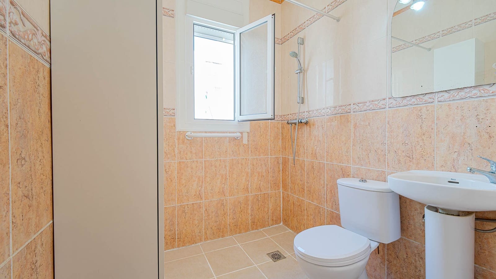 2 slaapkamer Appartement te koop in Ciudad Quesada met zwembad - € 185.000 (Ref: 9948867)