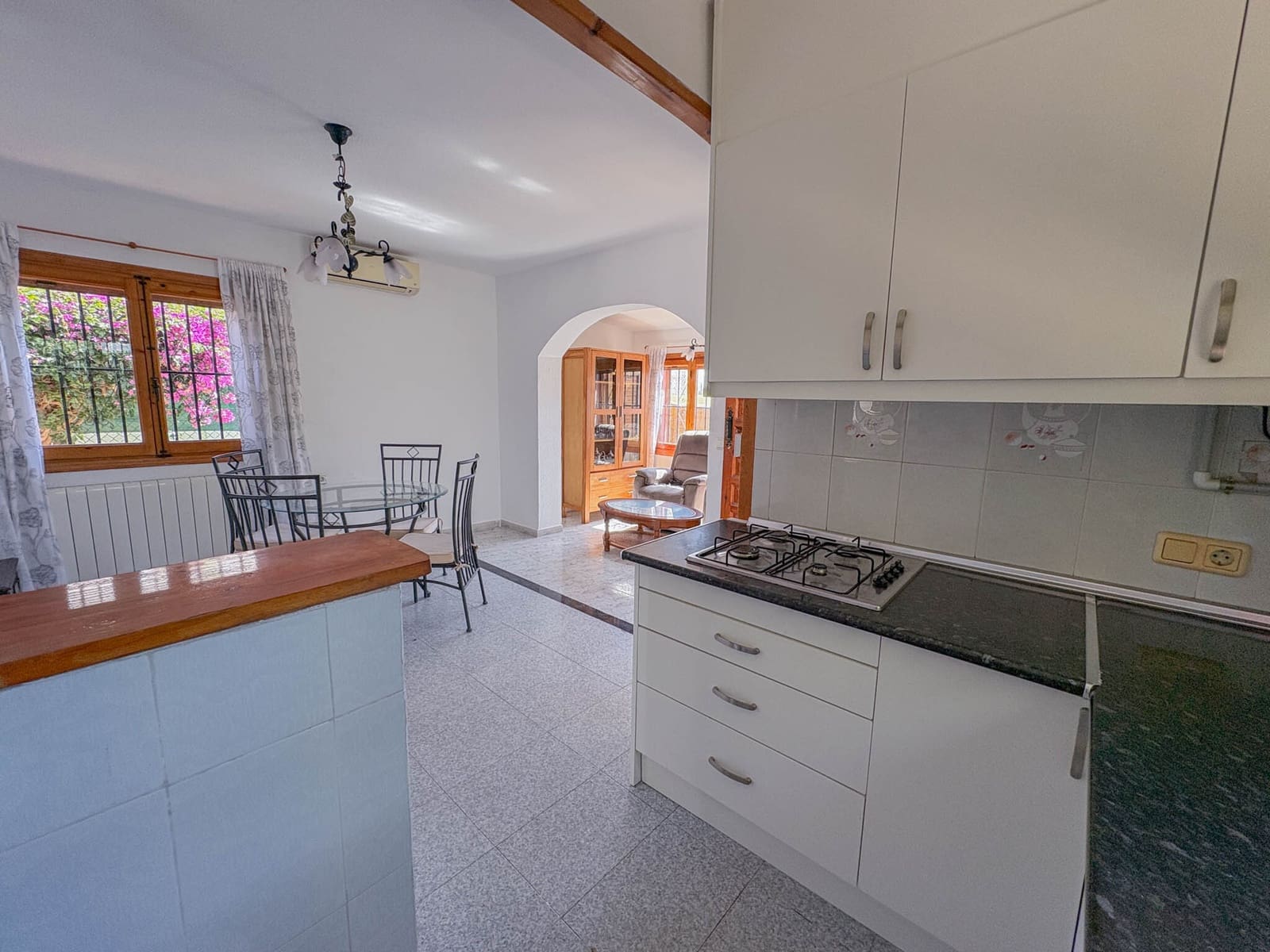 2 makuuhuone Huvila myytävänä paikassa Torrevieja mukana uima-altaan - 189 000 € (Ref: 9948868)