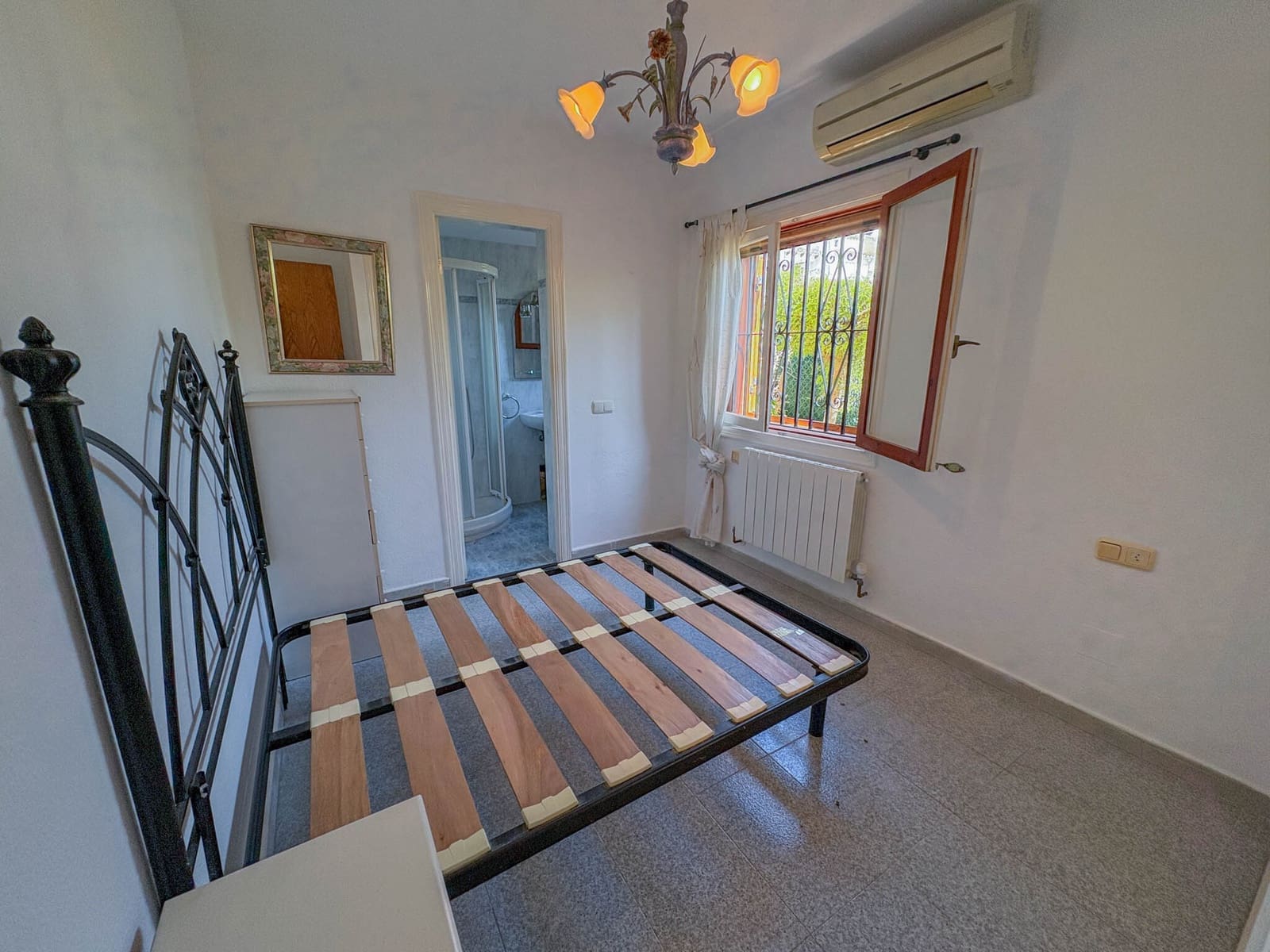 2 makuuhuone Huvila myytävänä paikassa Torrevieja mukana uima-altaan - 189 000 € (Ref: 9948868)