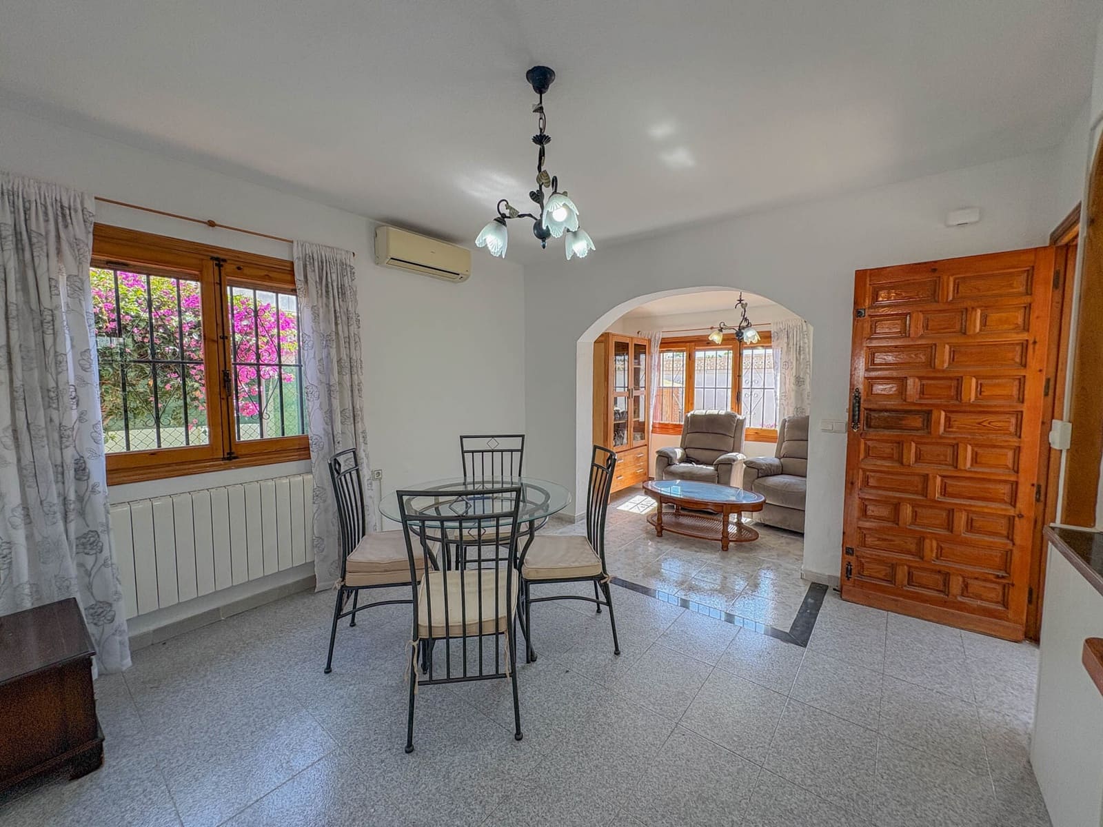 2 makuuhuone Huvila myytävänä paikassa Torrevieja mukana uima-altaan - 189 000 € (Ref: 9948868)