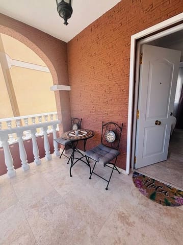 3 soverom Villa til salgs i Villamartin, Orihuela med svømmebasseng garasje - € 250 000 (Ref: 9957556)