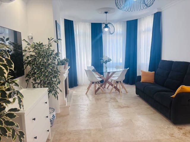 3 soverom Villa til salgs i Villamartin, Orihuela med svømmebasseng garasje - € 250 000 (Ref: 9957556)