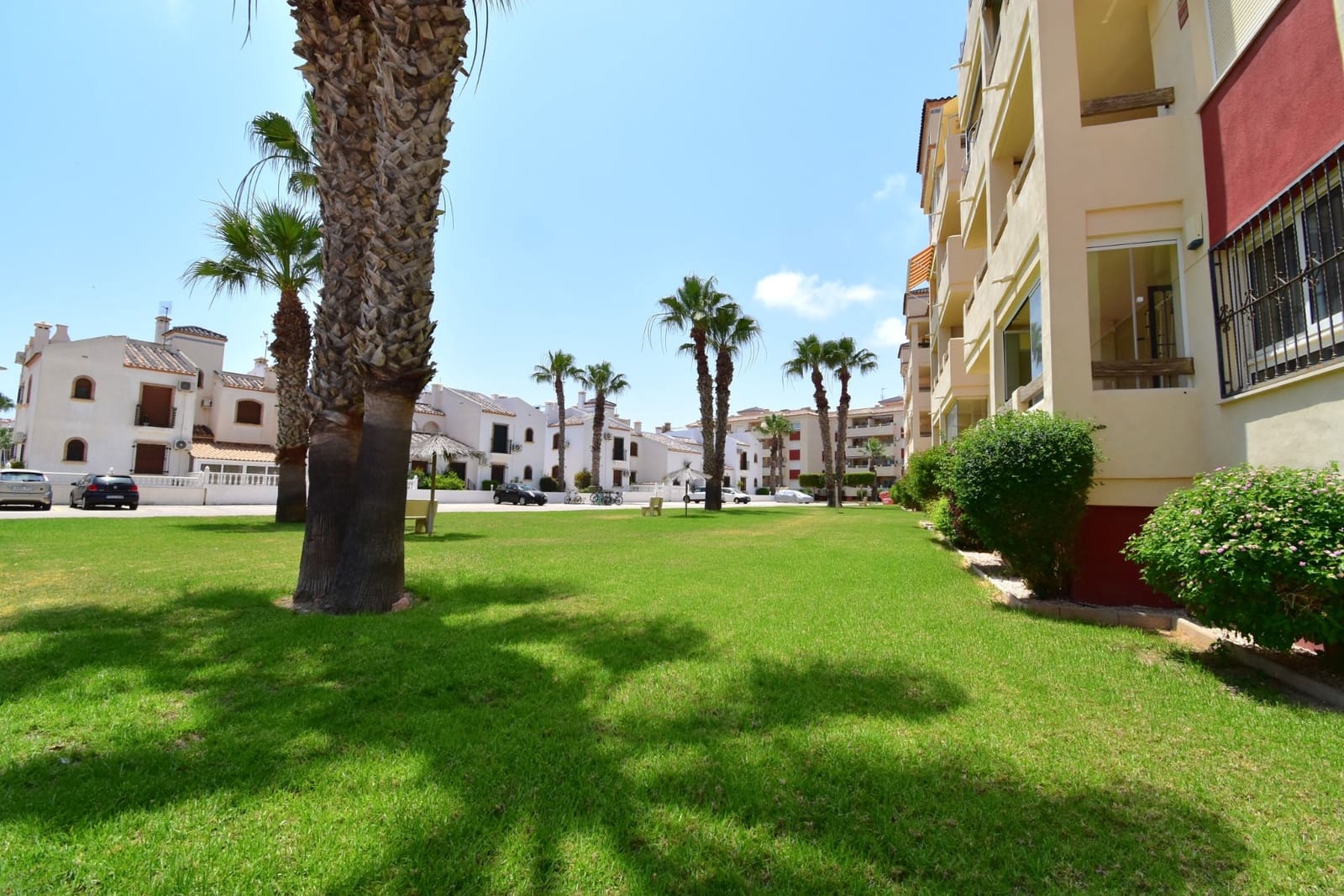 2 soverom Leilighet til salgs i Orihuela Costa med svømmebasseng garasje - € 165 000 (Ref: 9961681)