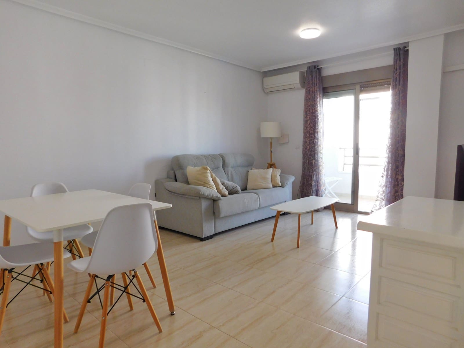 2 Zimmer Apartment zu verkaufen in San Miguel de Salinas mit Pool - 125.000 € (Ref: 9965958)