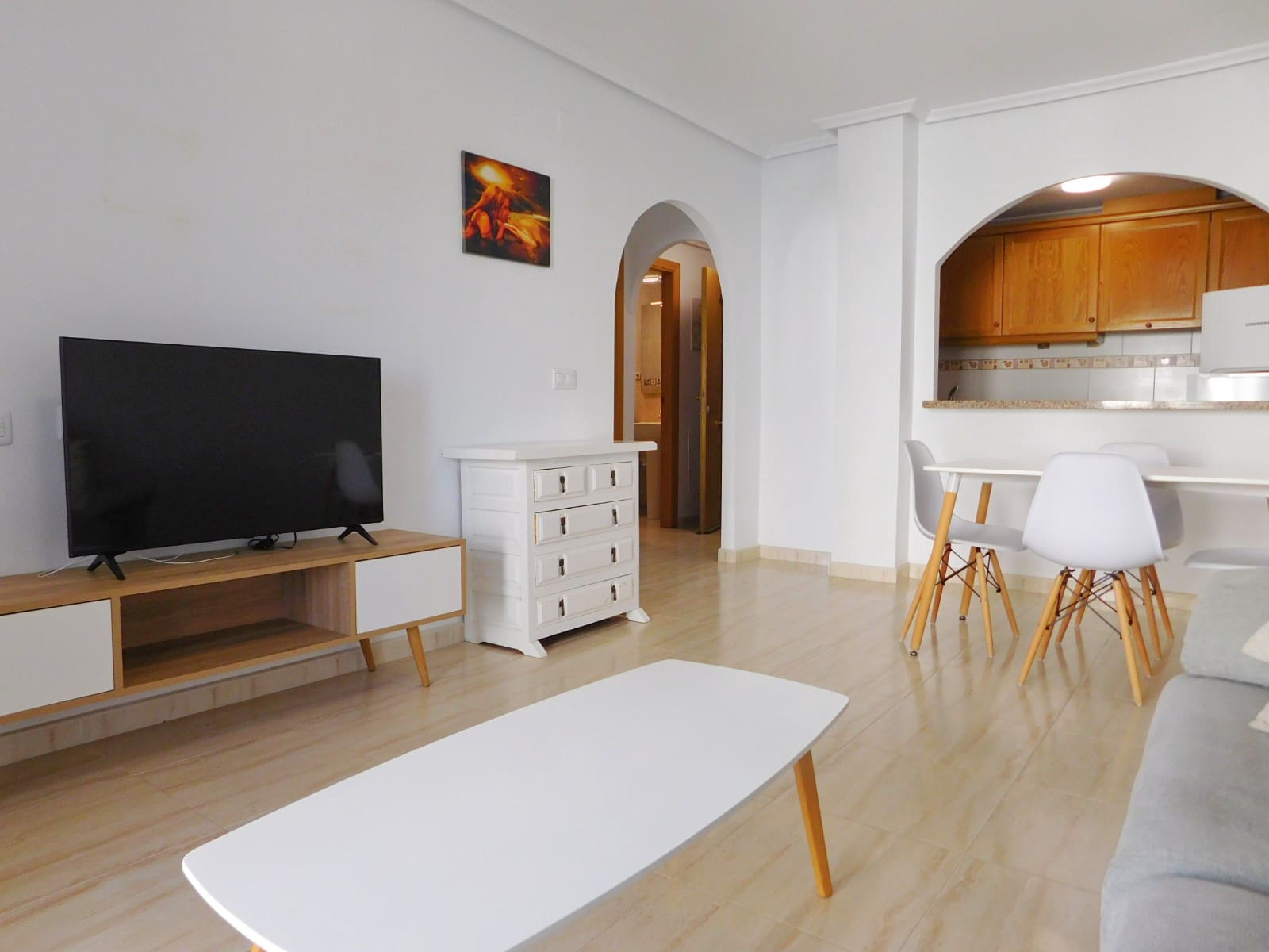 2 Zimmer Apartment zu verkaufen in San Miguel de Salinas mit Pool - 125.000 € (Ref: 9965958)
