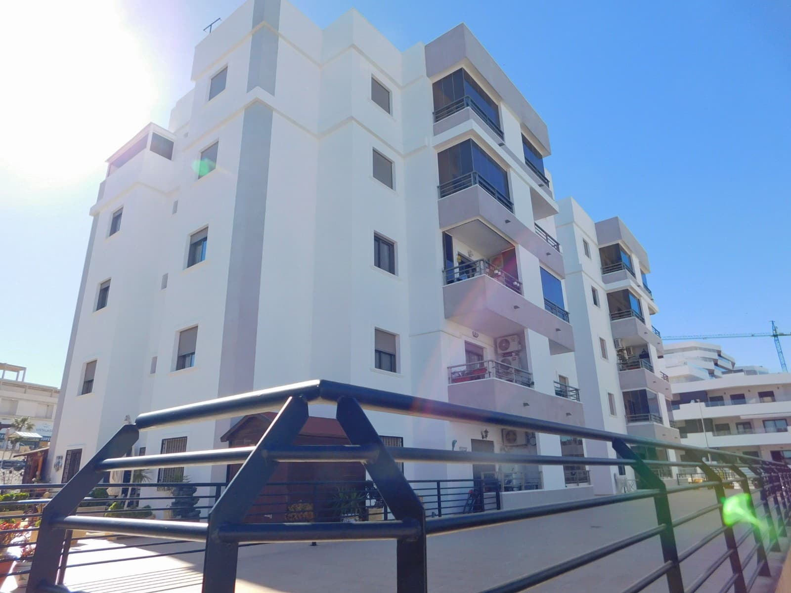 2 Zimmer Apartment zu verkaufen in San Miguel de Salinas mit Pool - 125.000 € (Ref: 9965958)