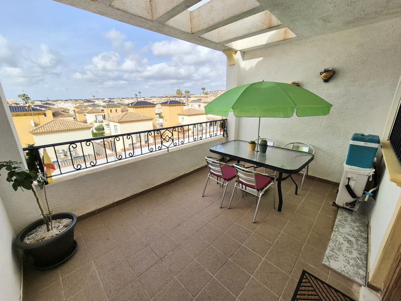 2 soverom Penthouse til salgs i Orihuela Costa med svømmebasseng garasje - € 149 950 (Ref: 9981533)