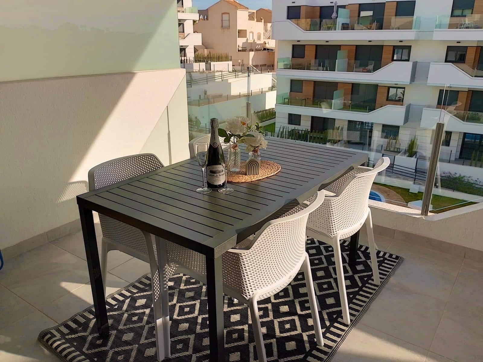 2 Zimmer Apartment zu verkaufen in Orihuela mit Pool Garage - 269.000 € (Ref: 9983954)