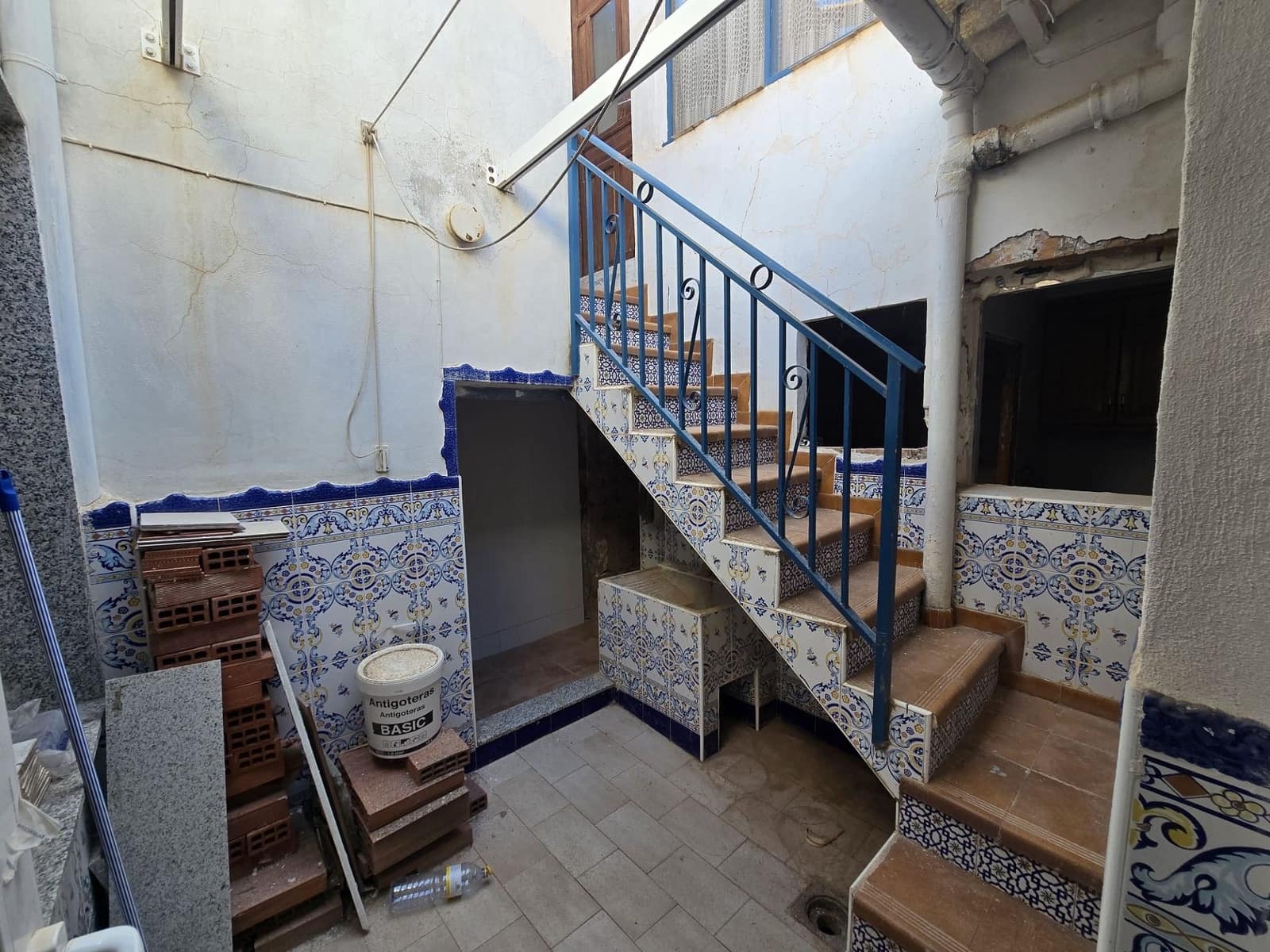 3 chambre Maison de Ville à vendre à Sax - 99 995 € (Ref: 9996402)