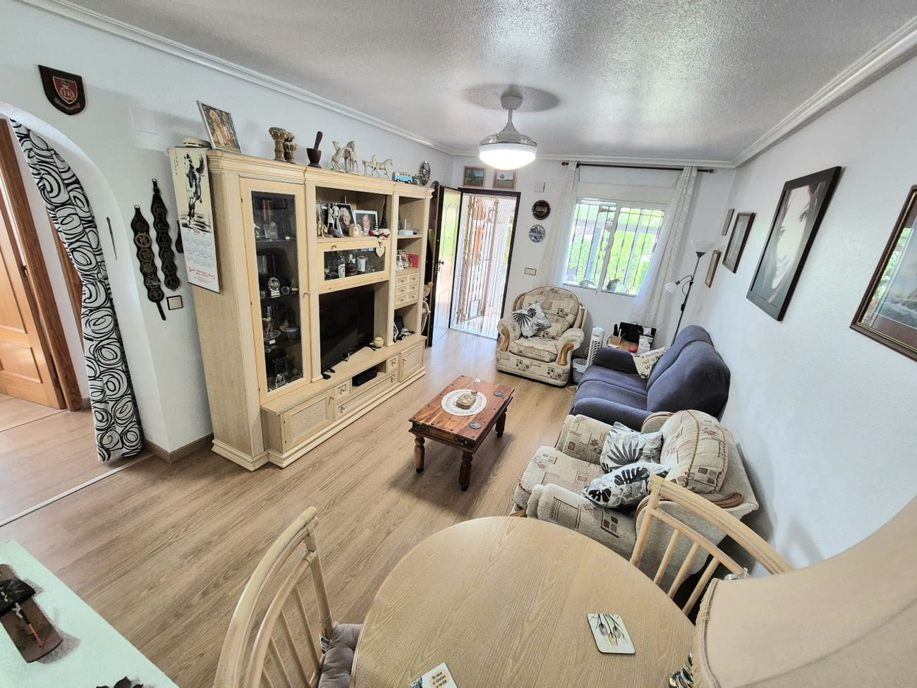 3 soverom Kjedet enebolig til salgs i Los Montesinos med svømmebasseng - € 219 995 (Ref: 9996403)