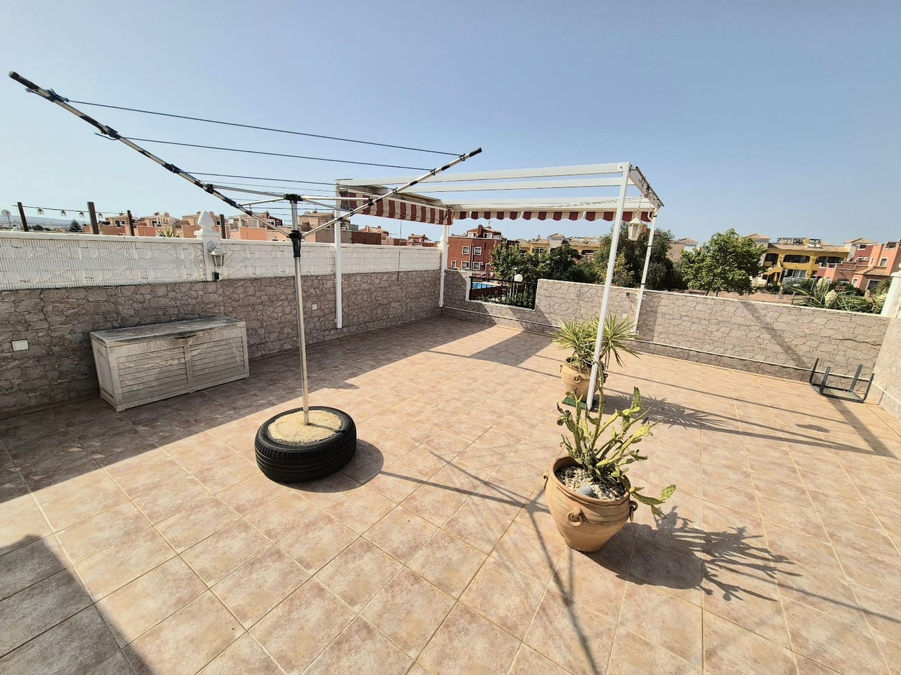 3 soverom Kjedet enebolig til salgs i Los Montesinos med svømmebasseng - € 219 995 (Ref: 9996403)