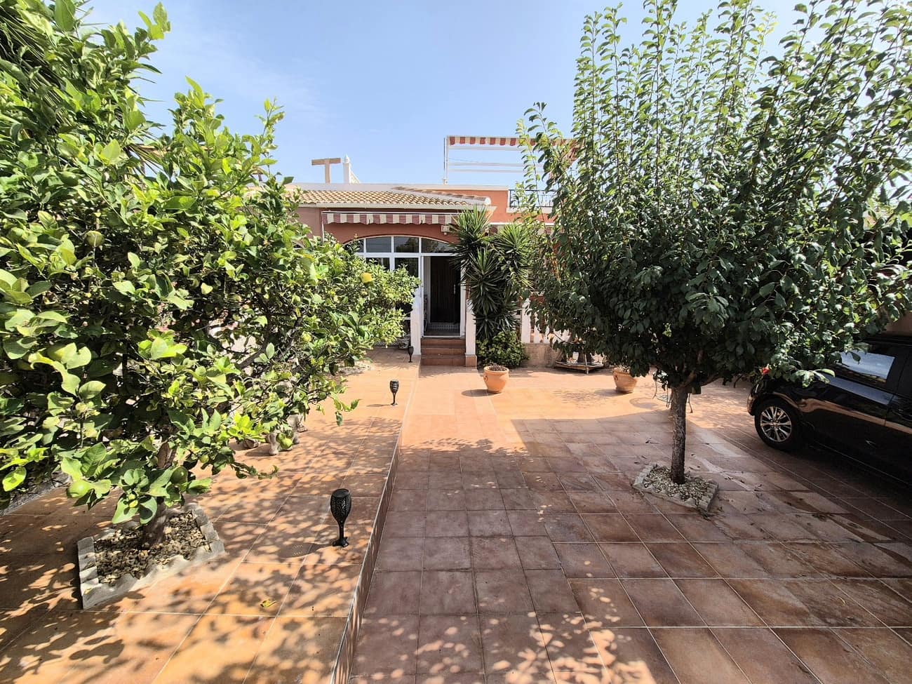 3 soverom Kjedet enebolig til salgs i Los Montesinos med svømmebasseng - € 219 995 (Ref: 9996403)