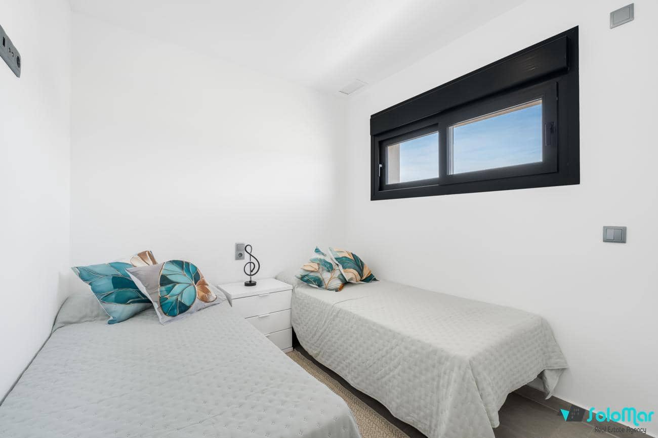 3 soveværelse Byhus til salg i Daya Nueva med swimmingpool garage - € 324.000 (Ref: 10093821)