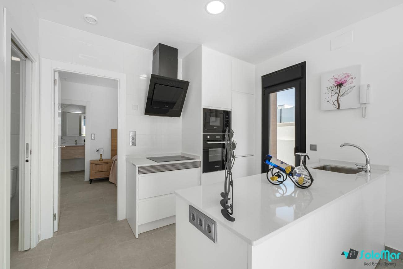 3 soveværelse Byhus til salg i Daya Nueva med swimmingpool garage - € 324.000 (Ref: 10093821)