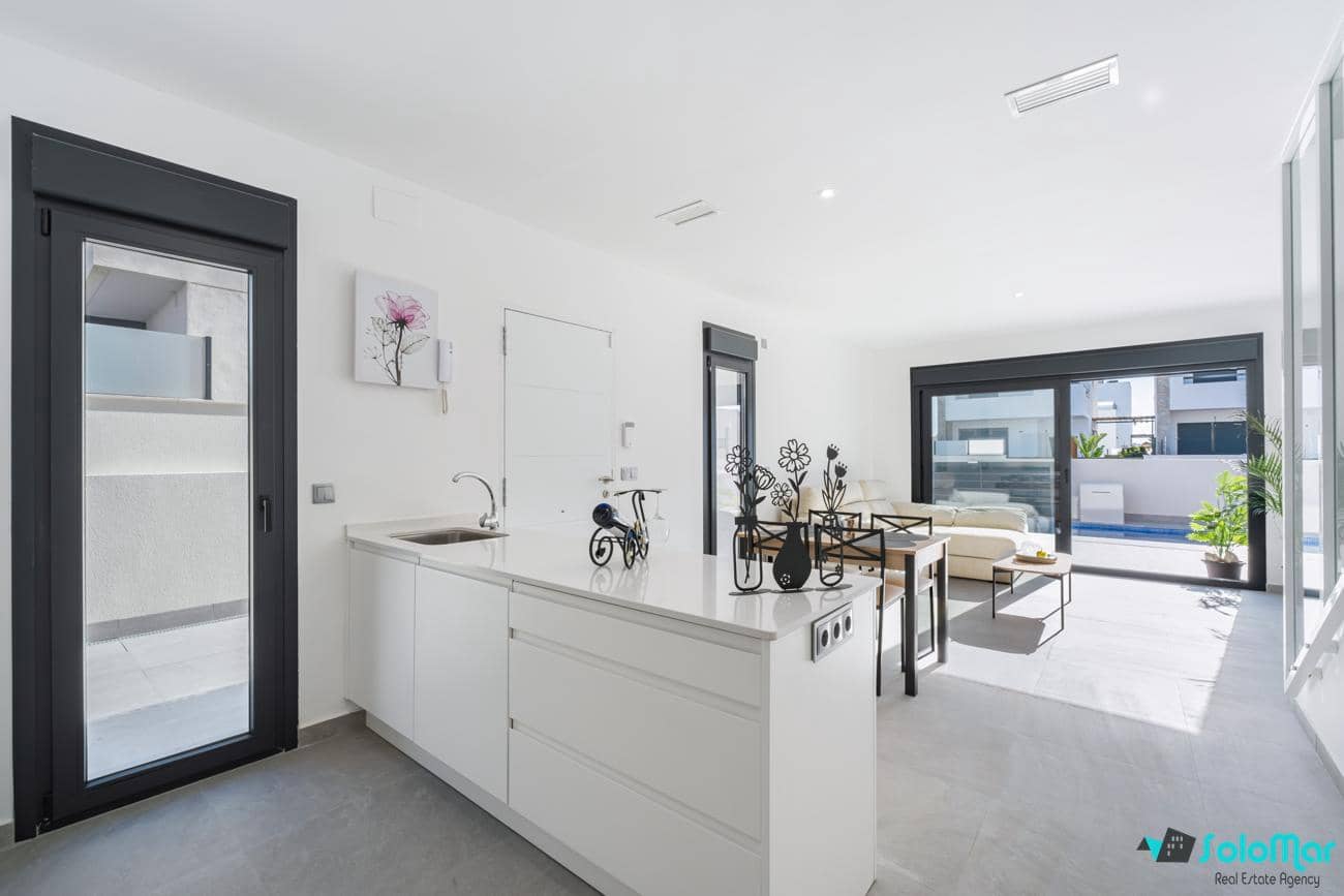3 soveværelse Byhus til salg i Daya Nueva med swimmingpool garage - € 324.000 (Ref: 10093821)