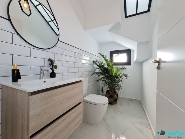 Chalet de 3 habitaciones en Los Montesinos en venta - 423.900 € (Ref: 4686809)