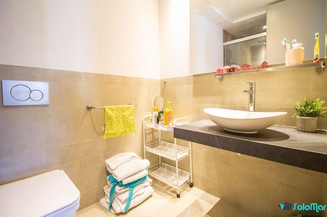 Apartamento de 2 habitaciones en Villamartin, Orihuela en venta con piscina - 309.000 € (Ref: 5503827)