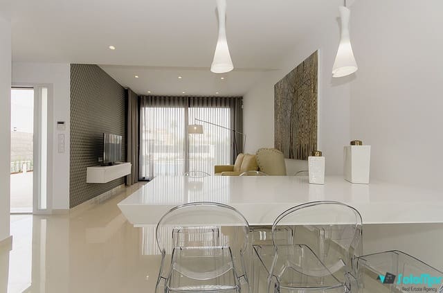 3 bedroom Villa for sale in Dehesa de Campoamor, Orihuela with pool - € 975,000 (Ref: 5534261)