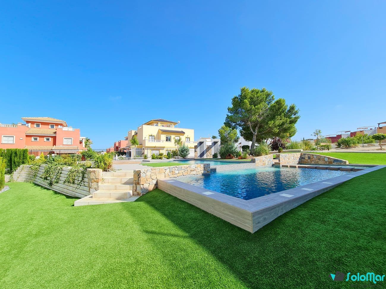 3 bedroom Apartment for sale in Torrevieja with pool - € 289,900 (Ref: 5540681)