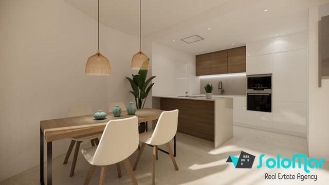 Chalet de 3 habitaciones en San Fulgencio en venta con piscina - 365.000 € (Ref: 5592409)