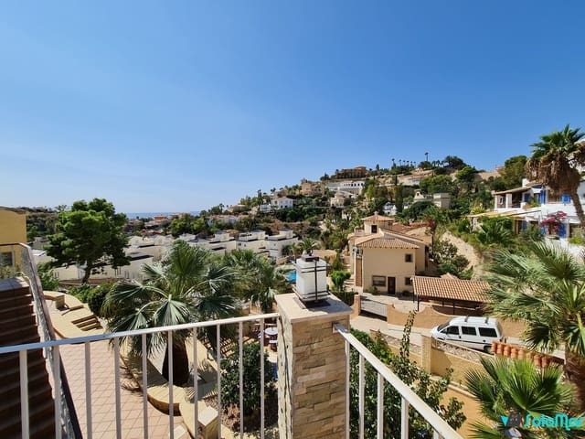 4 soveværelse Villa til salg i Coveta Fuma, El Campello med swimmingpool garage - € 735.000 (Ref: 5617615)