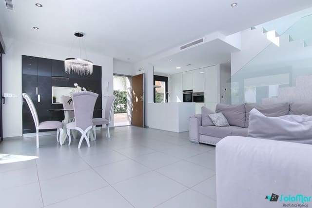 3 chambre Villa/Maison à vendre à Doña Pepa, Rojales avec piscine - 459 000 € (Ref: 5627743)